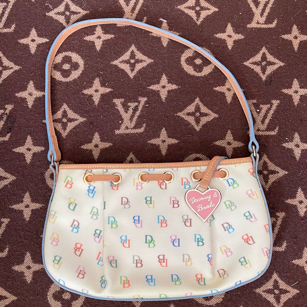 Dooney & Bourke y2k early 2000s small shoulder bag